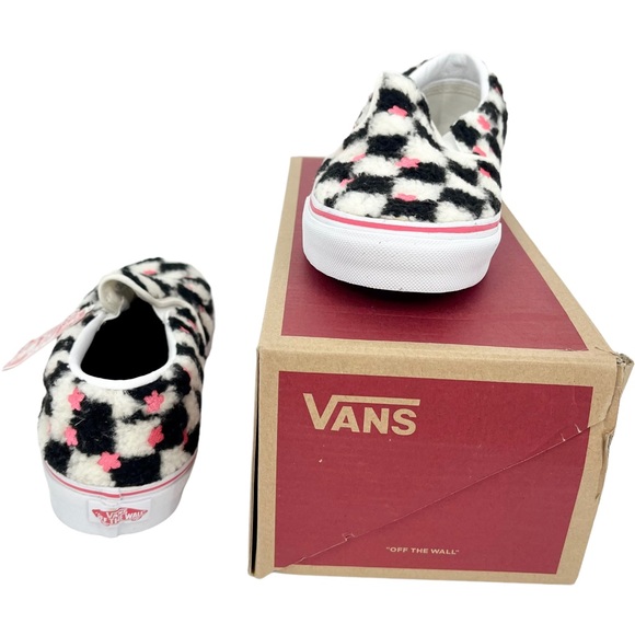 Vans Classic Slip-On in Sherpa Checkerboard - Picture 3 of 10